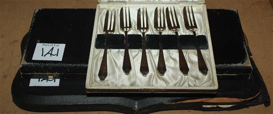 Cased silver teaspoons and 2 plated sets